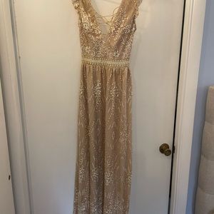Hello Molly maxi gold dress